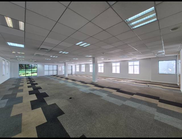 5,021M² OFFICE TO LET IN ILLOVO
